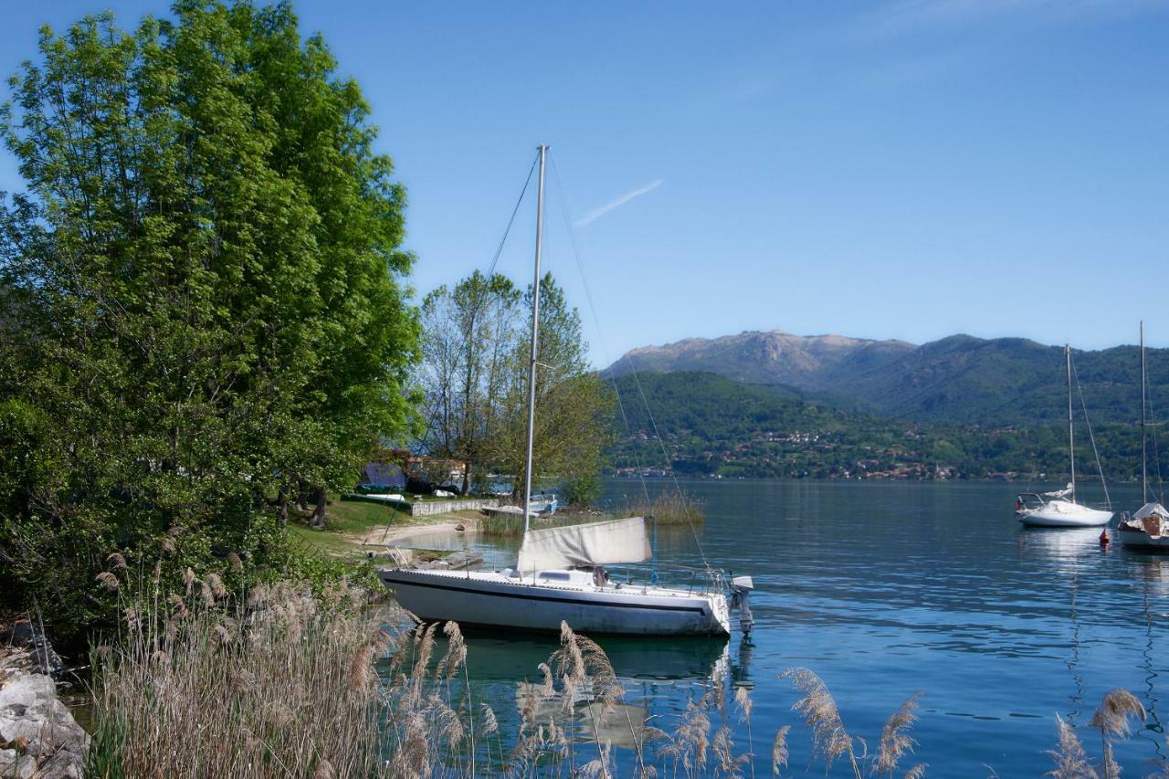 Emy Lake Orta Pella Exterior photo