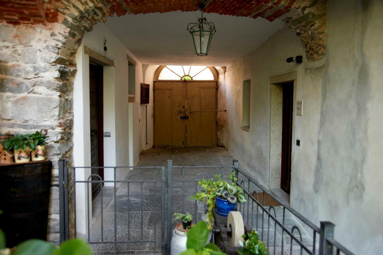Emy Lake Orta Pella Exterior photo