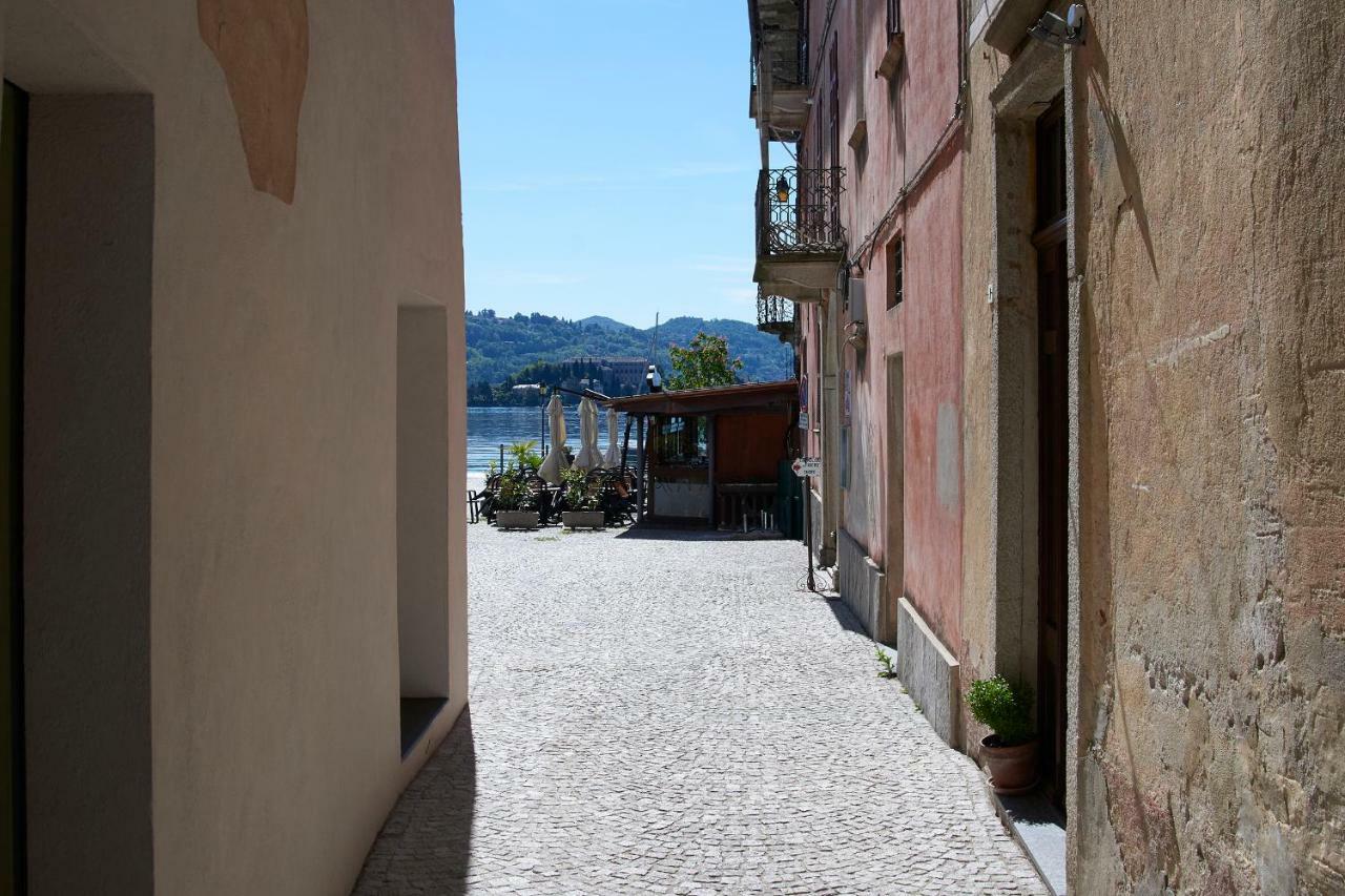 Emy Lake Orta Pella Exterior photo