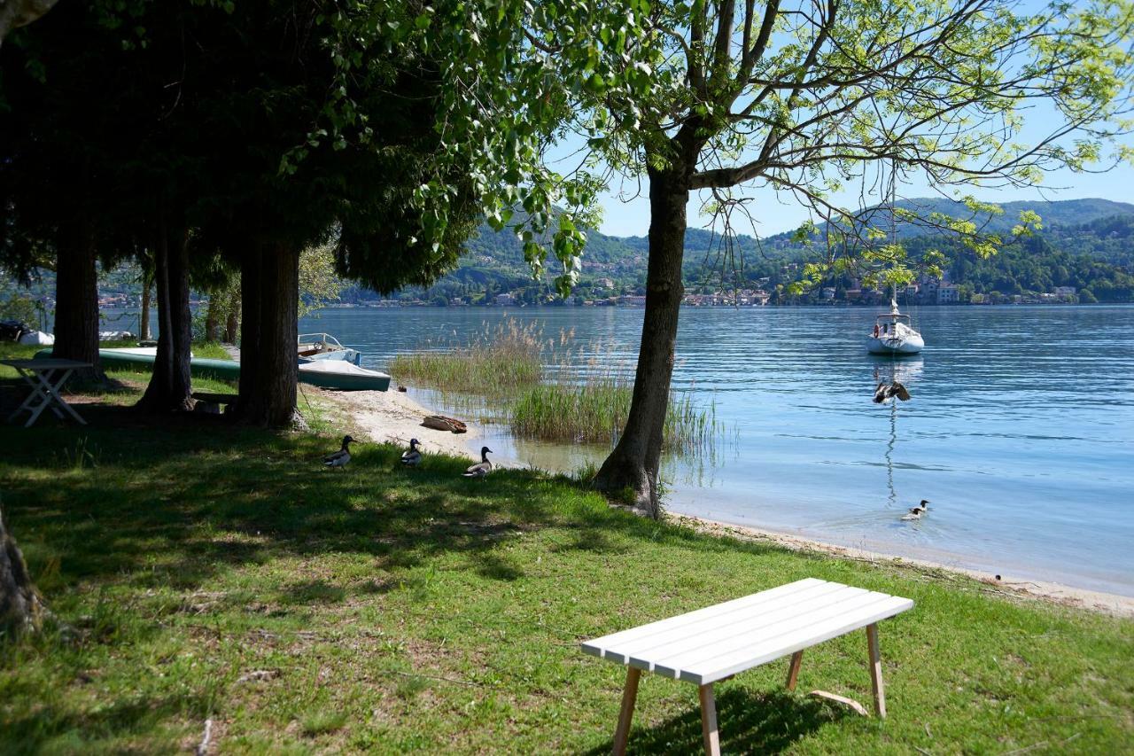 Emy Lake Orta Pella Exterior photo